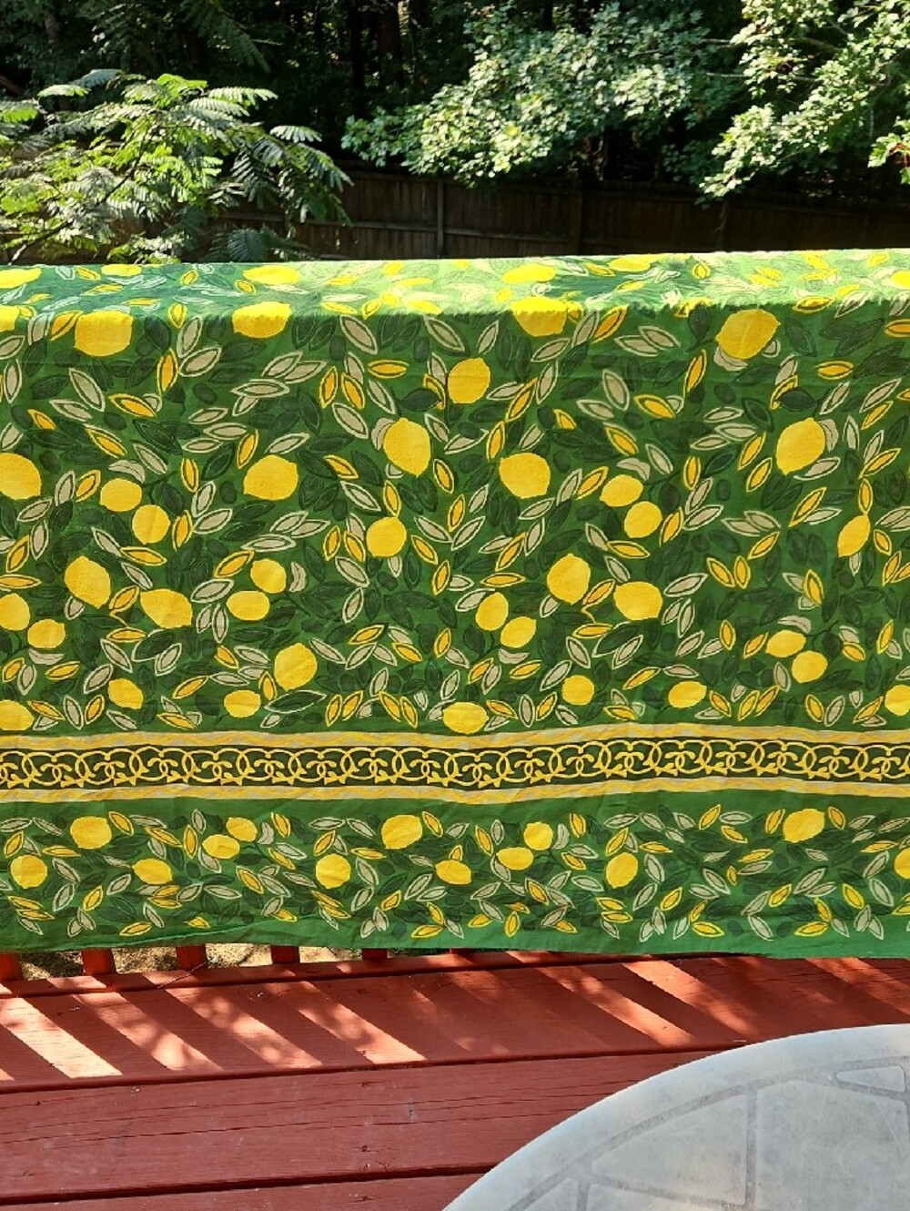 NEW Food Network Yellow Lemon Print on Green Tablecloth with Decorative Border